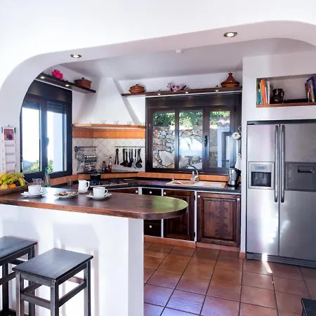 Ref 4 Casa Blanca * Zahara de los Atunes